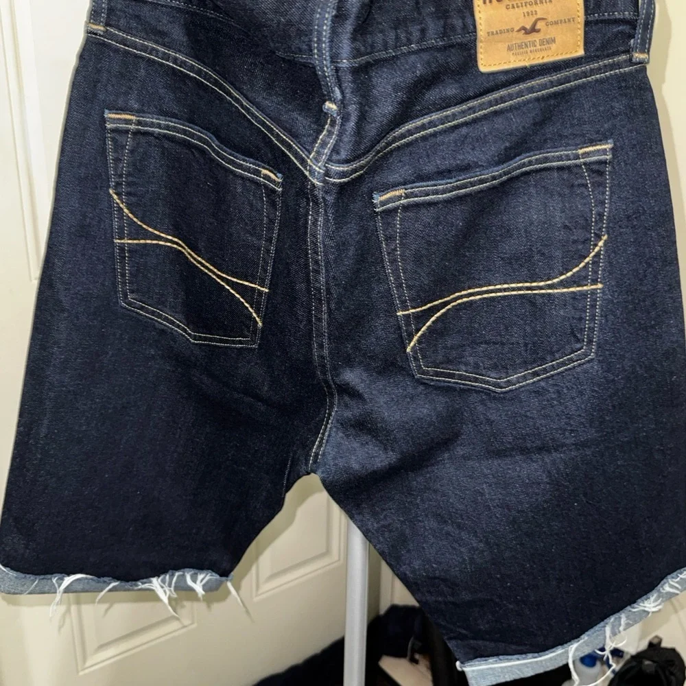 Hollister Shorts I Men’s I Raw Denim I Cut Off I Dark Indigo I Size 33